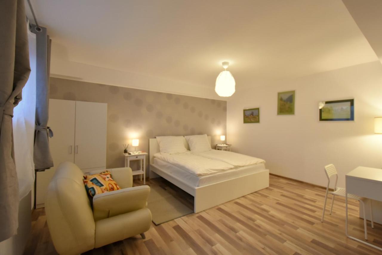 Neferprod Apartments - Is - Cam 06 ทิมิชัวรา ภายนอก รูปภาพ