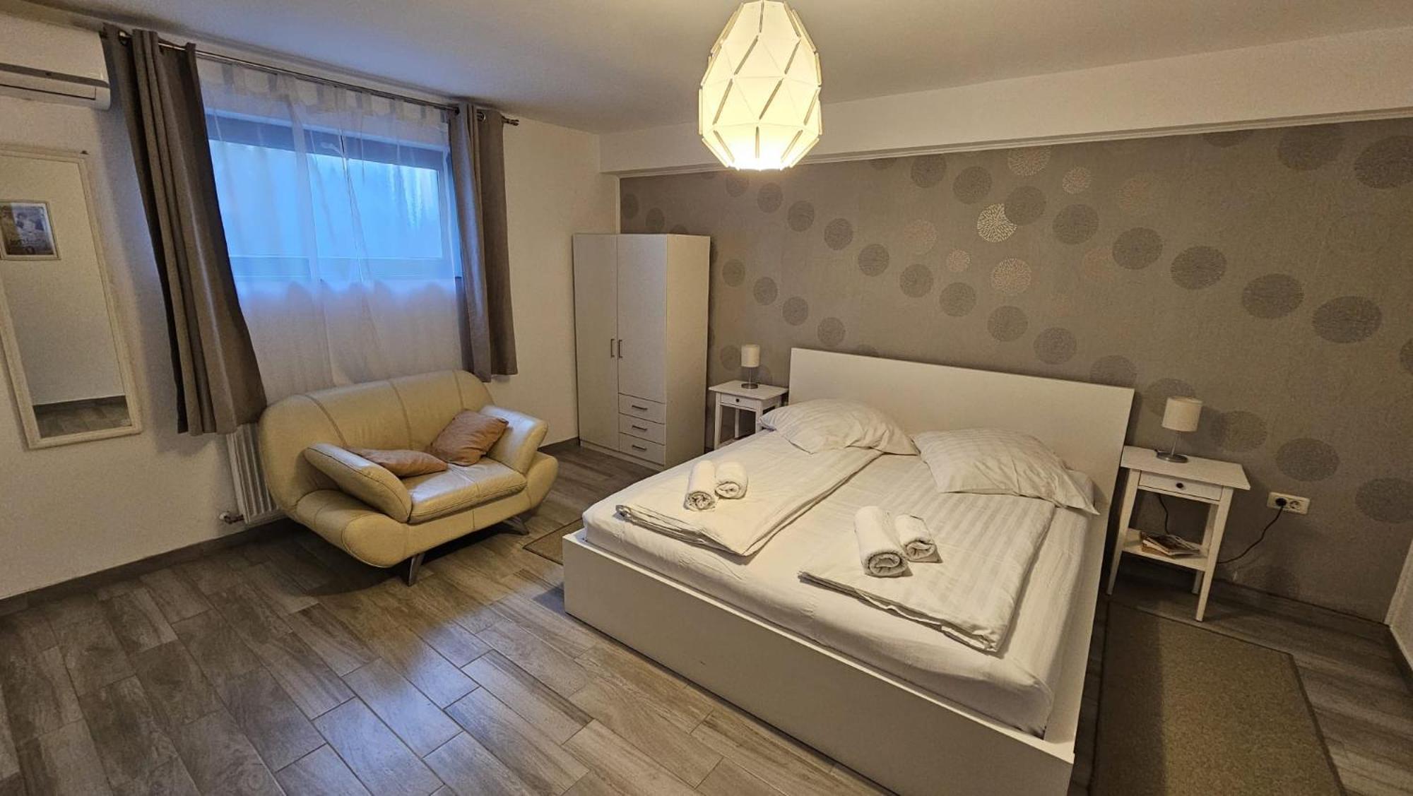 Neferprod Apartments - Is - Cam 06 ทิมิชัวรา ภายนอก รูปภาพ